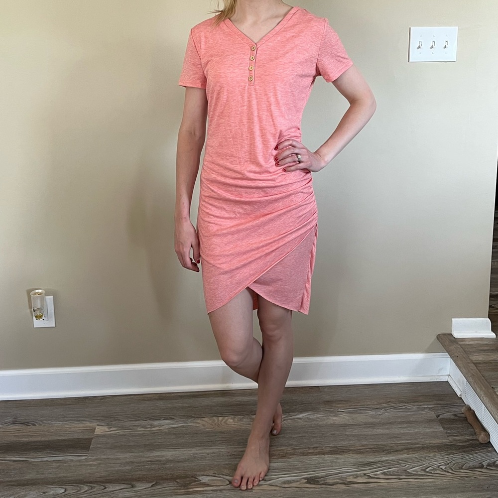 Pink short sleeve dress with buttons